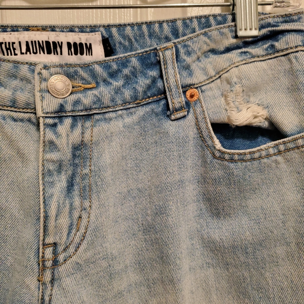 The Laundry Room Distressed Bell Bottom Jeans Size 27